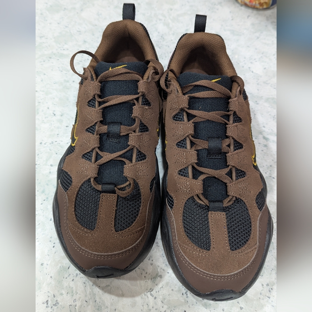Nike Tech Hera Women's Athletic Shoes Size 9